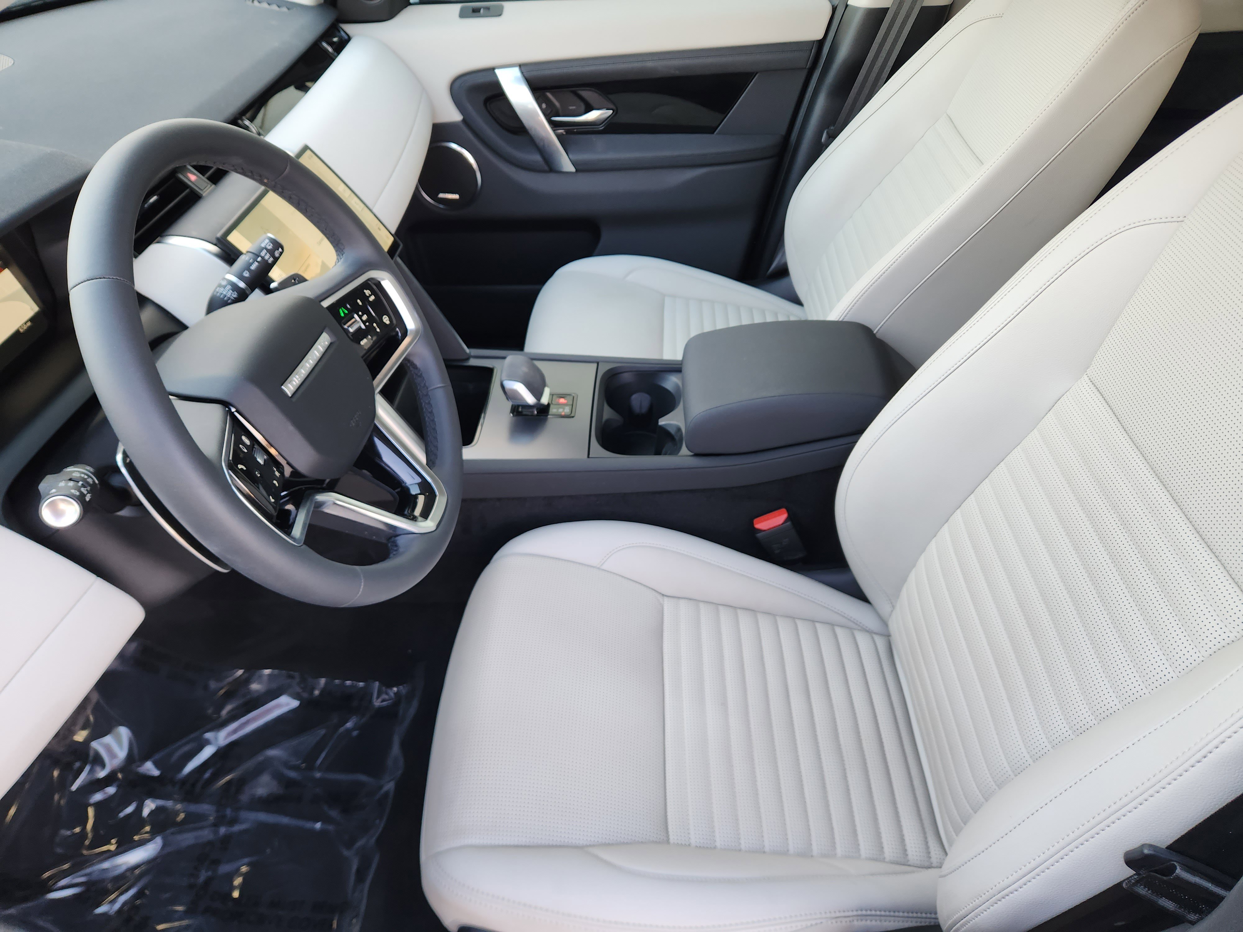 Certified 2025 Land Rover Discovery Sport S image 14