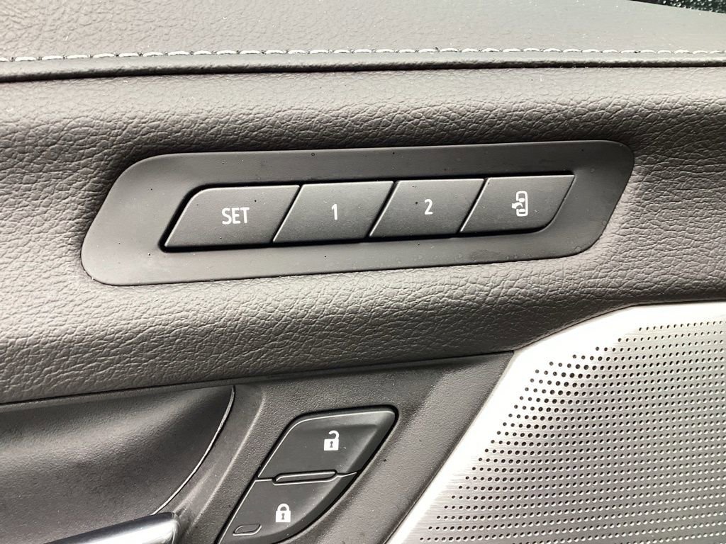 Used 2025 Cadillac CT4 Premium Luxury image 23