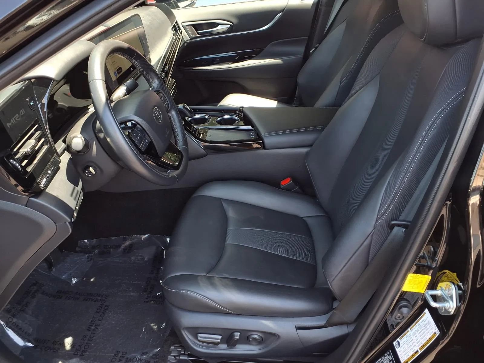 Used 2023 Toyota Mirai w/ Advanced Technology Package RWD image 7