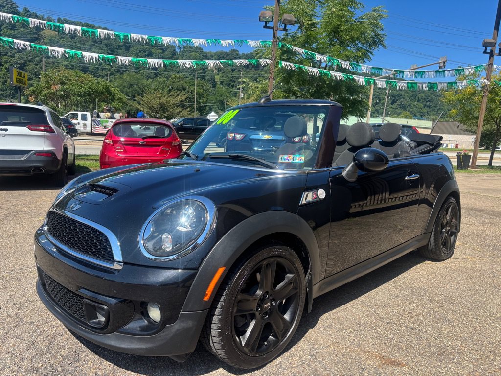Used 2014 MINI Cooper S FWD image 1