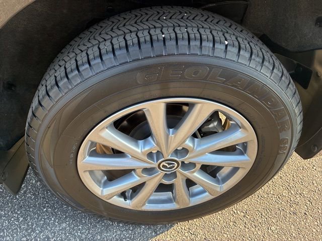 Used 2025 MAZDA CX-5 AWD 2.5 S w/ Preferred Package image 12