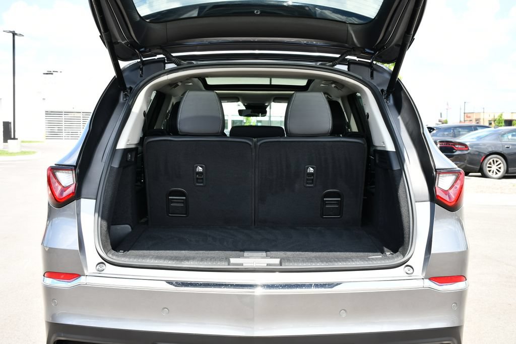 Certified 2026 Acura MDX w/ Technology Package AWD/4WD image 34