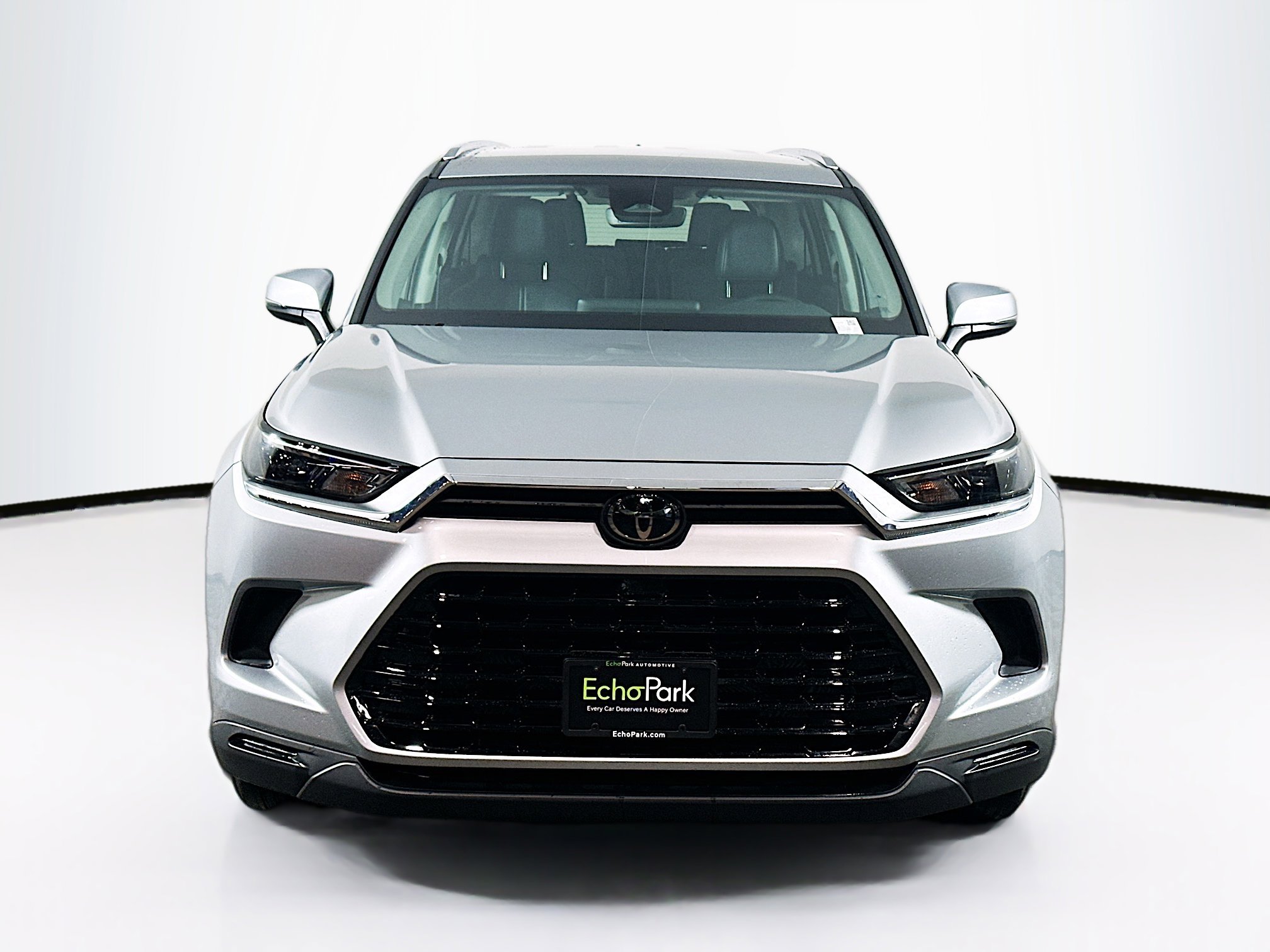 Used 2025 Toyota Grand Highlander FWD image 2