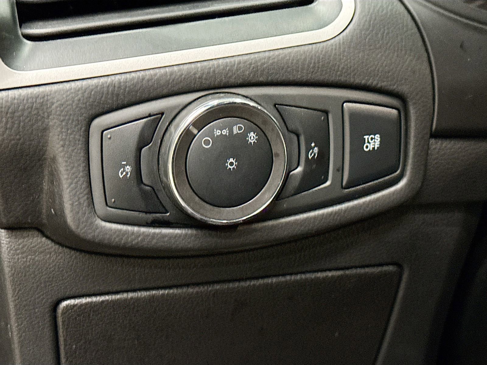 Used 2024 Ford Edge SEL image 12