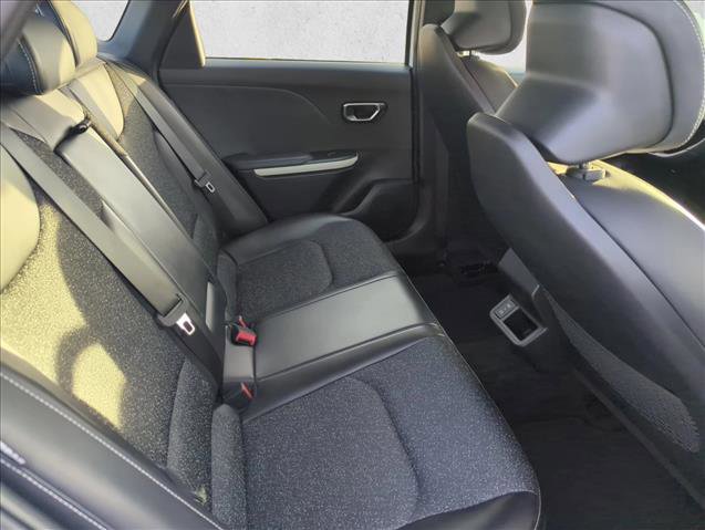 Used 2025 Kia K4 GT-Line FWD image 25