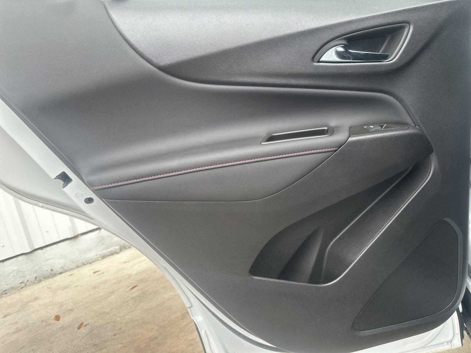 Used 2024 Chevrolet Equinox RS w/ RS Leather Package image 13