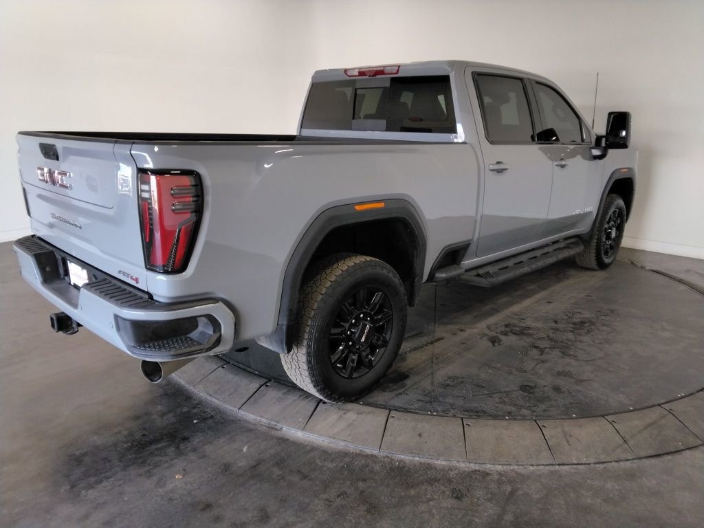 Used 2024 GMC Sierra 2500 AT4 w/ Technology Package image 5