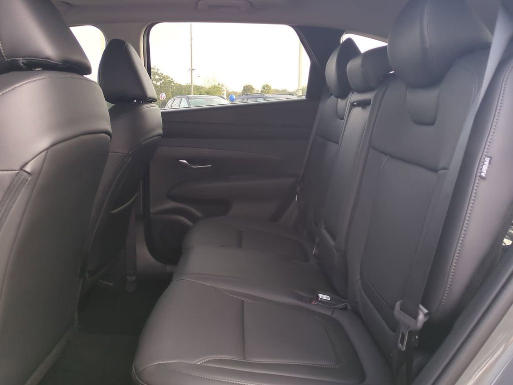 New 2026 Hyundai Tucson SEL image 16