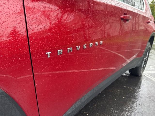 Used 2023 Chevrolet Traverse LT w/ LPO, Floor Liner Package image 32