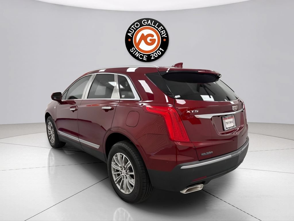 Used 2018 Cadillac XT5 Luxury w/ Driver Awareness Package FWD image 6