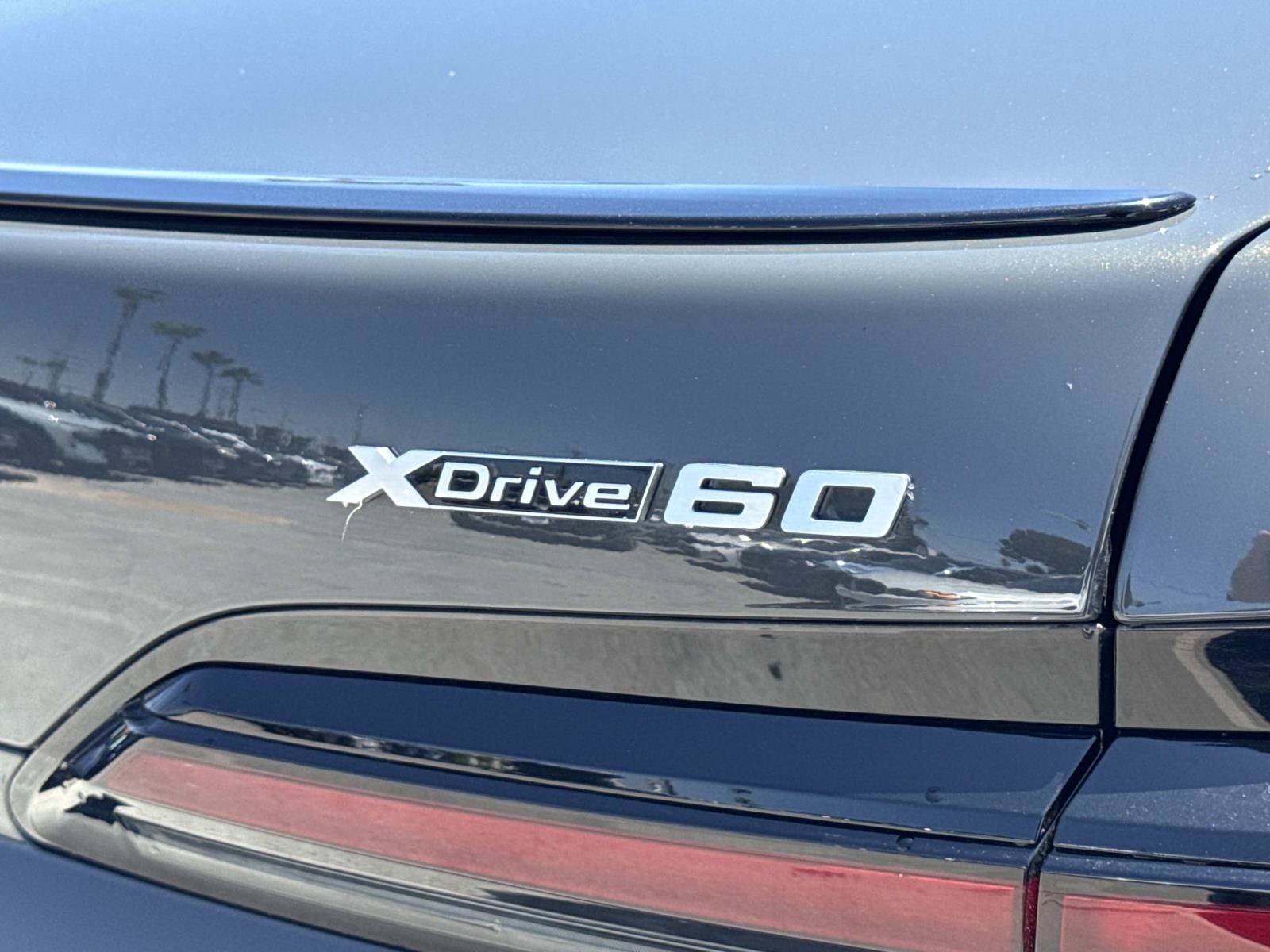 Used 2023 BMW i7 xDrive60 AWD/4WD image 8