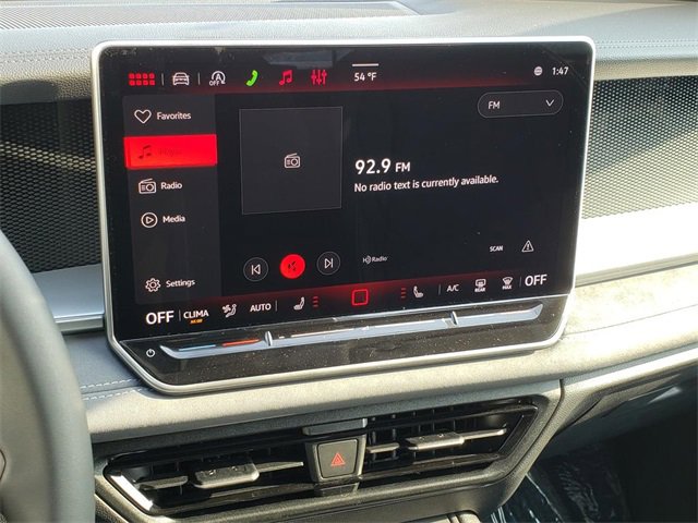 New 2026 Volkswagen Tiguan SE image 10