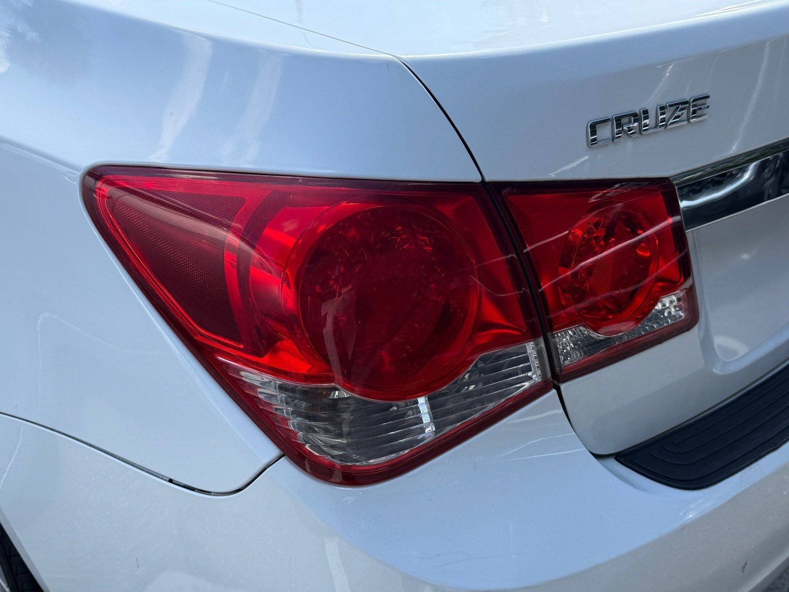 Used 2012 Chevrolet Cruze LT FWD image 18