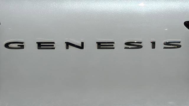 Used 2023 Genesis GV70 2.5T w/ Advanced Package AWD/4WD image 45