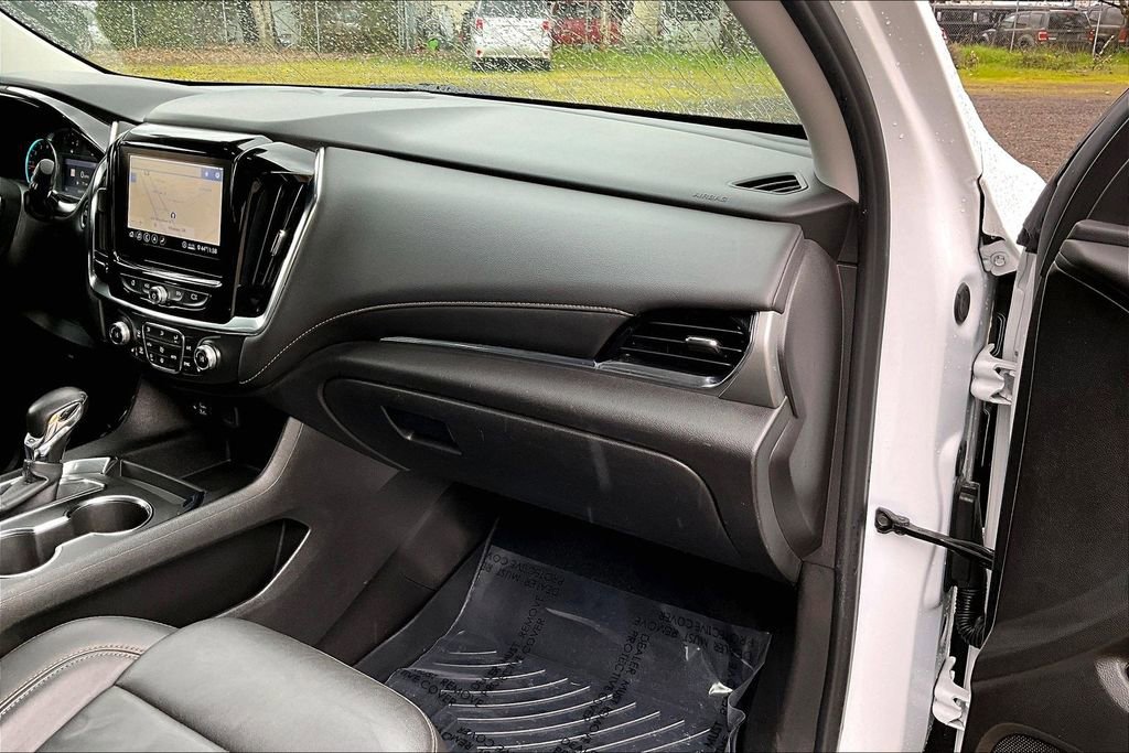 Used 2021 Chevrolet Traverse LT w/ LT Premium Package image 19