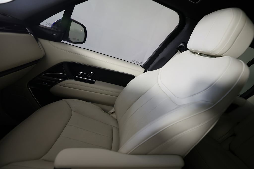 Used 2024 Land Rover Range Rover SE image 37