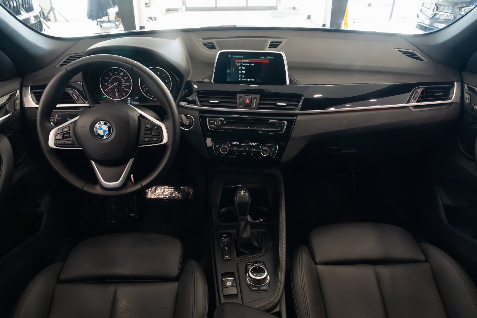 Used 2018 BMW X1 xDrive28i AWD/4WD image 9