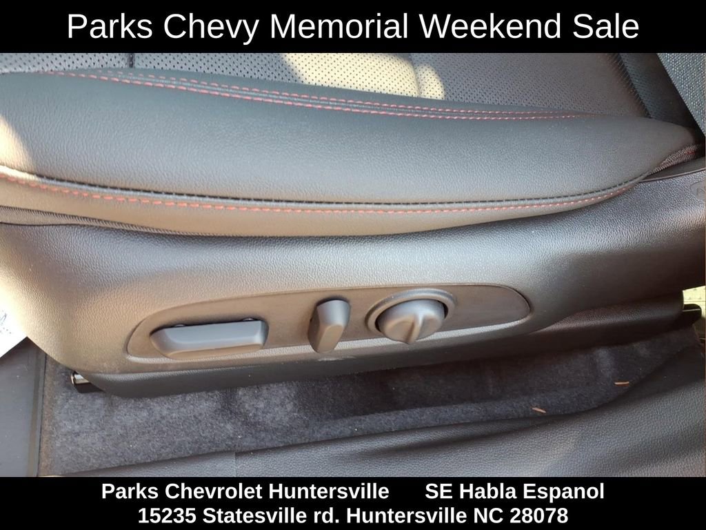 New 2026 Chevrolet Trax RS w/ Sunroof Package FWD image 19