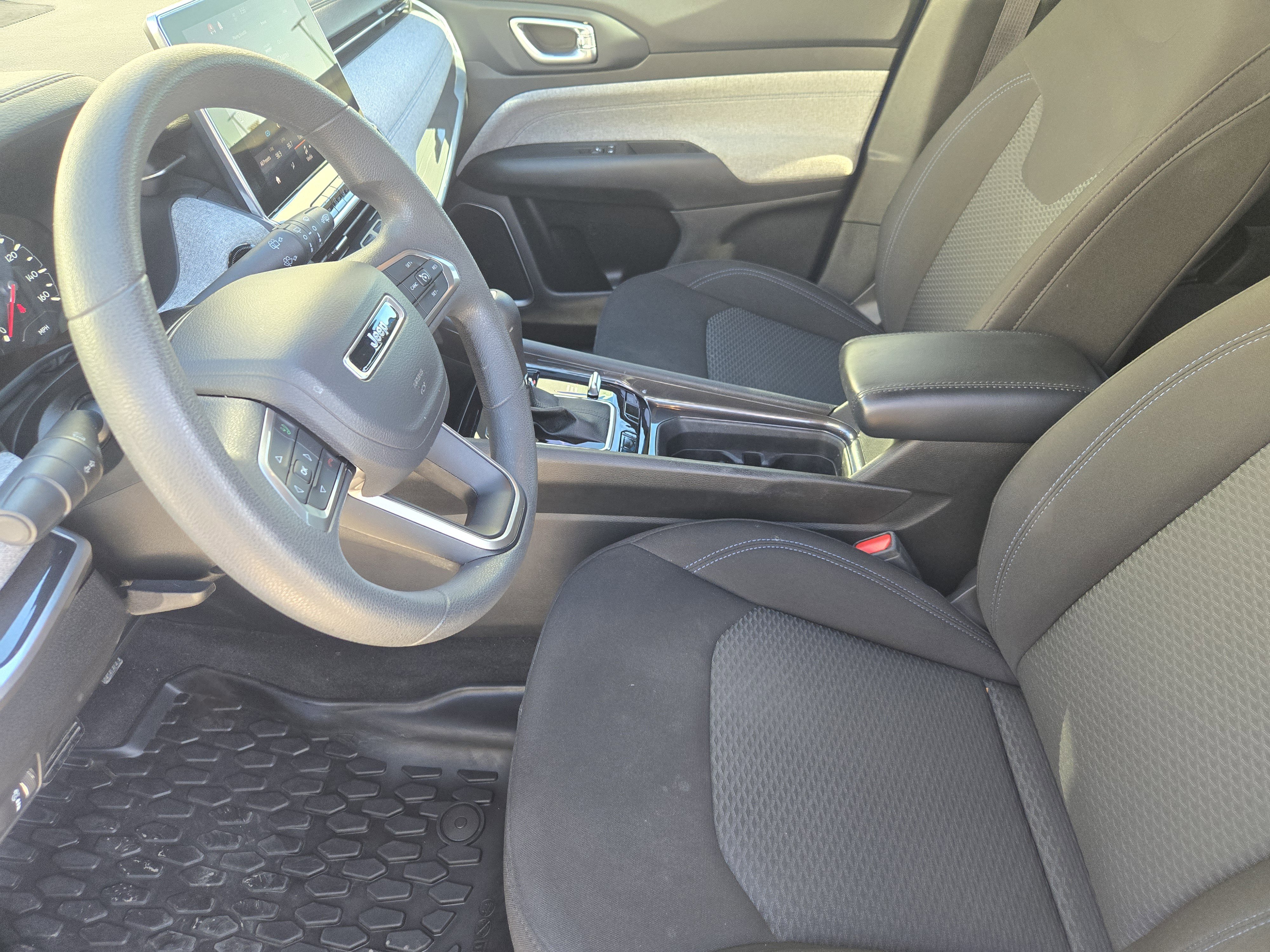 Used 2023 Jeep Compass Sport image 16