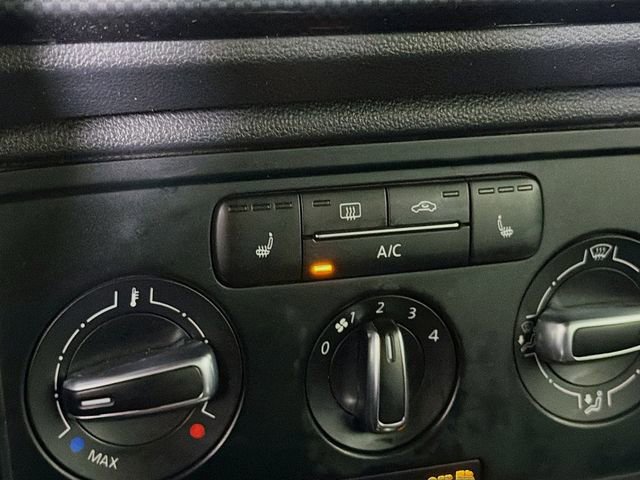 Used 2013 Volkswagen Beetle 2.0T image 19