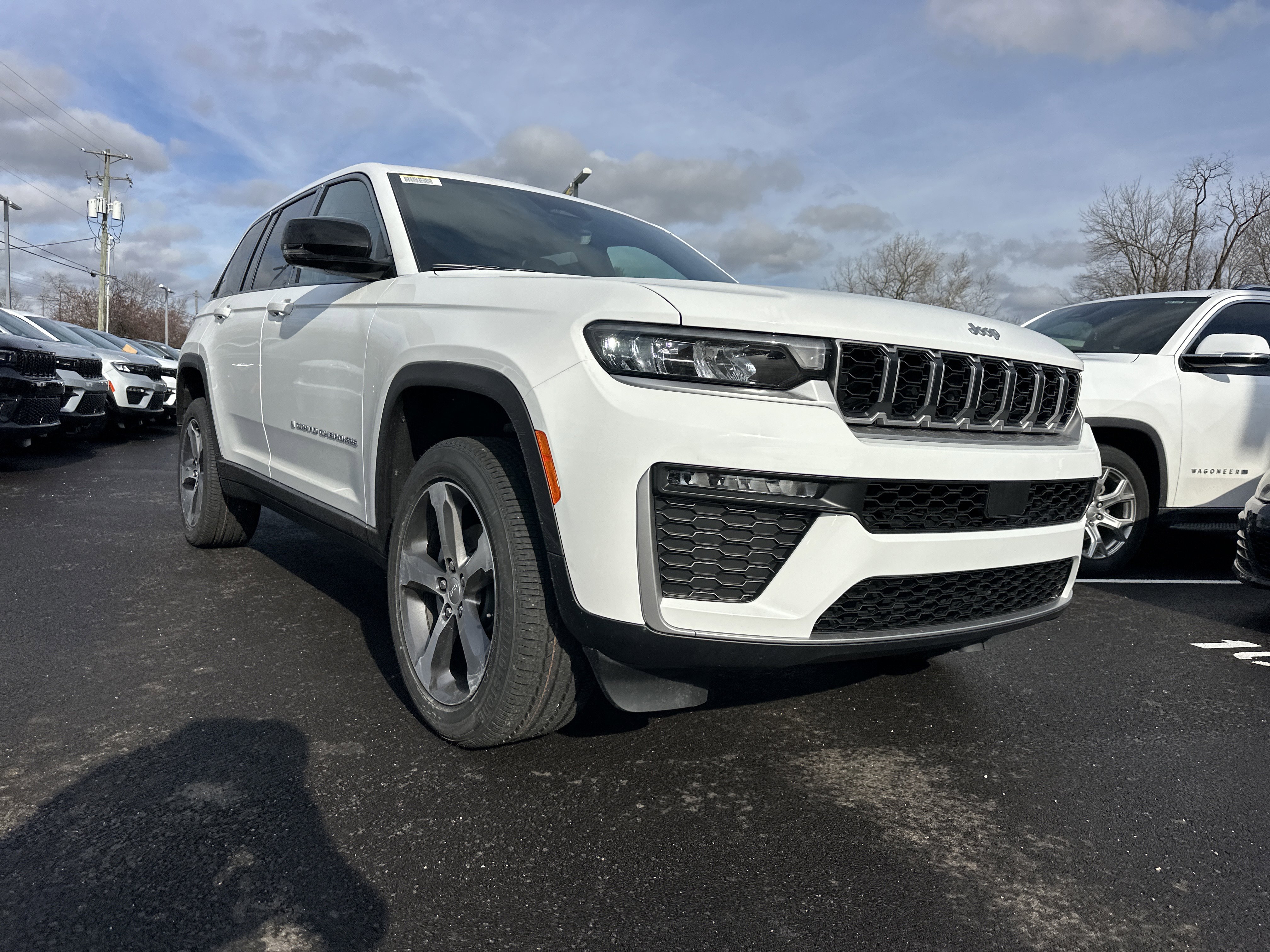 New 2026 Jeep Grand Cherokee Limited AWD/4WD image 19