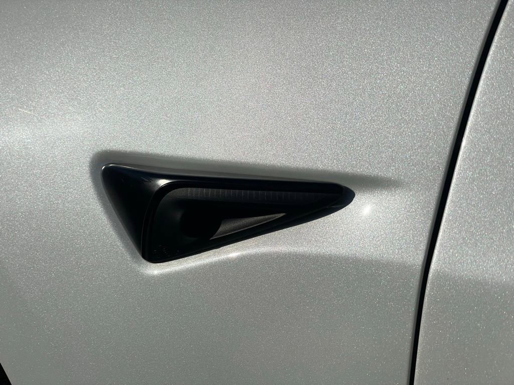 Used 2020 Tesla Model 3 image 20