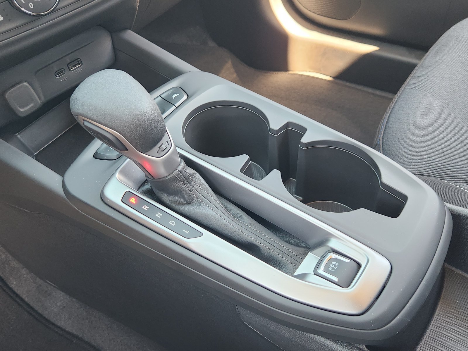 New 2026 Chevrolet Trax LS w/ LS Convenience Package FWD image 20