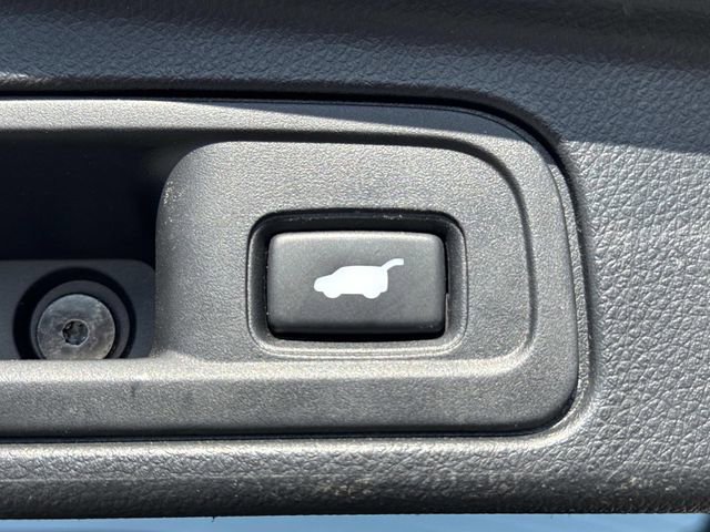 Used 2021 Honda Pilot Touring image 14