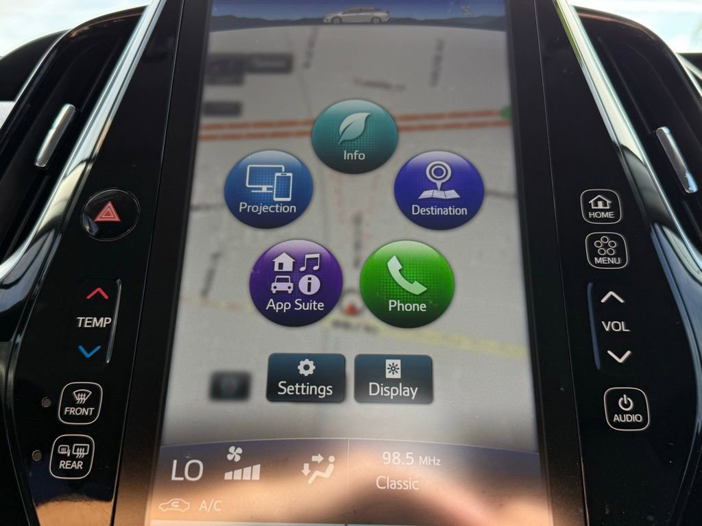 Used 2022 Toyota Prius Prime XLE image 30