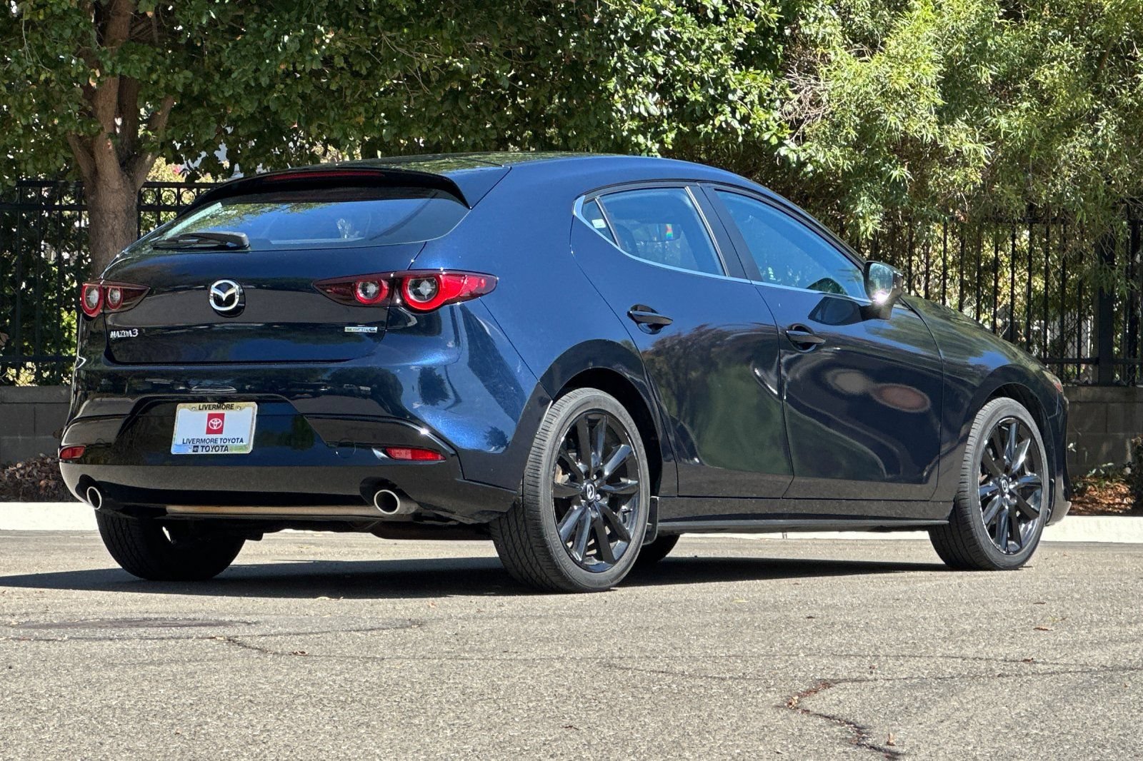 Used 2025 MAZDA MAZDA3 s Sport FWD image 4