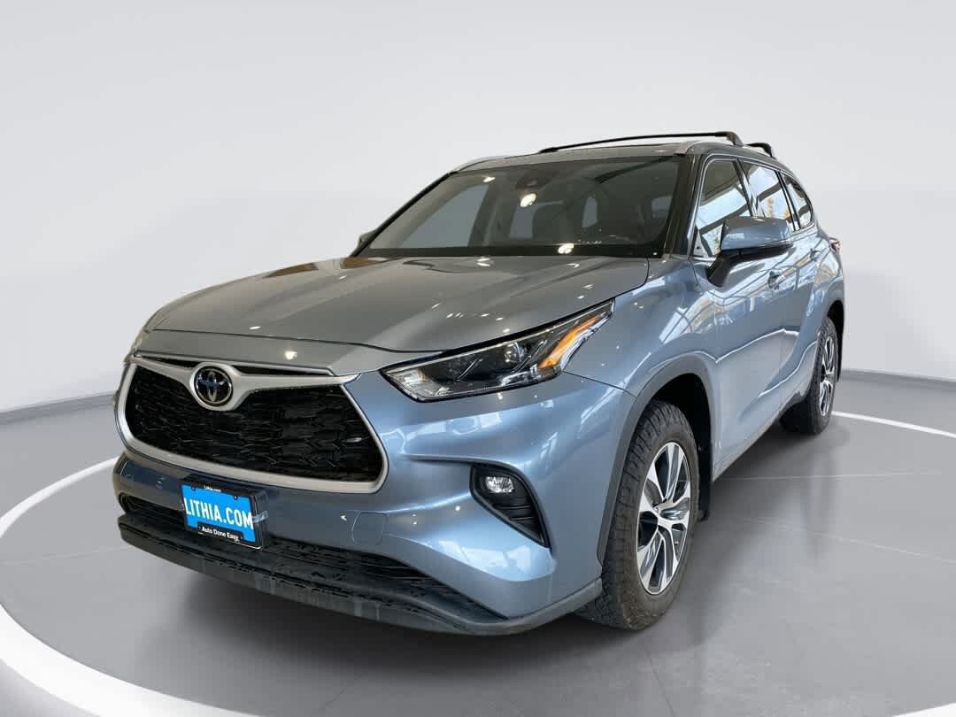 Used 2022 Toyota Highlander XLE