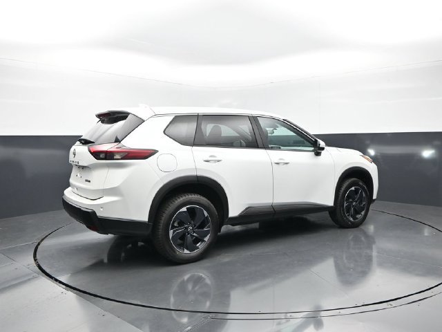 Certified 2024 Nissan Rogue SV AWD/4WD image 7