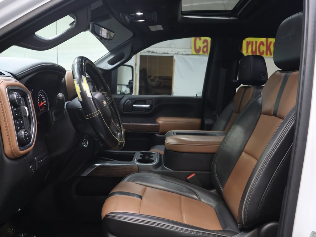 Used 2021 Chevrolet Silverado 3500 High Country AWD/4WD image 16