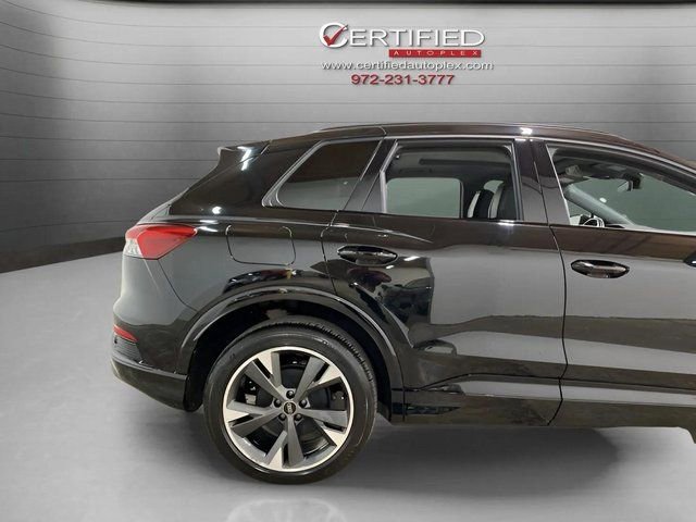 Used 2024 Audi Q4 e-tron Premium w/ Convenience Package image 94