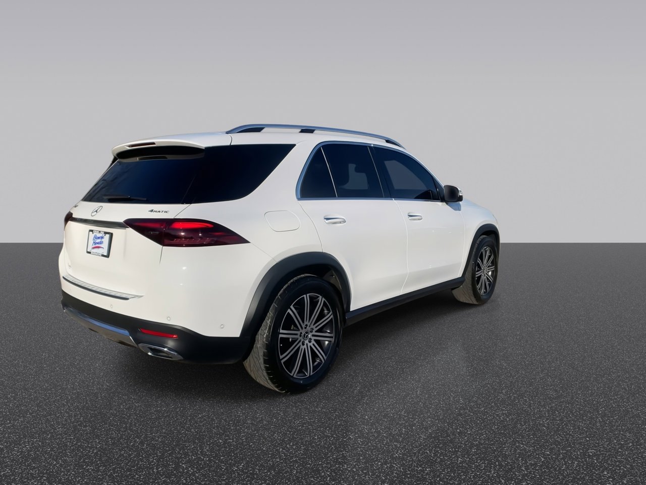 Used 2024 Mercedes-Benz GLE 350 4MATIC image 9