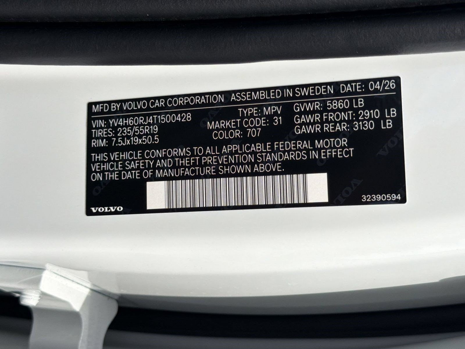 New 2026 Volvo XC60 T8 Core w/ Climate Package AWD/4WD image 25