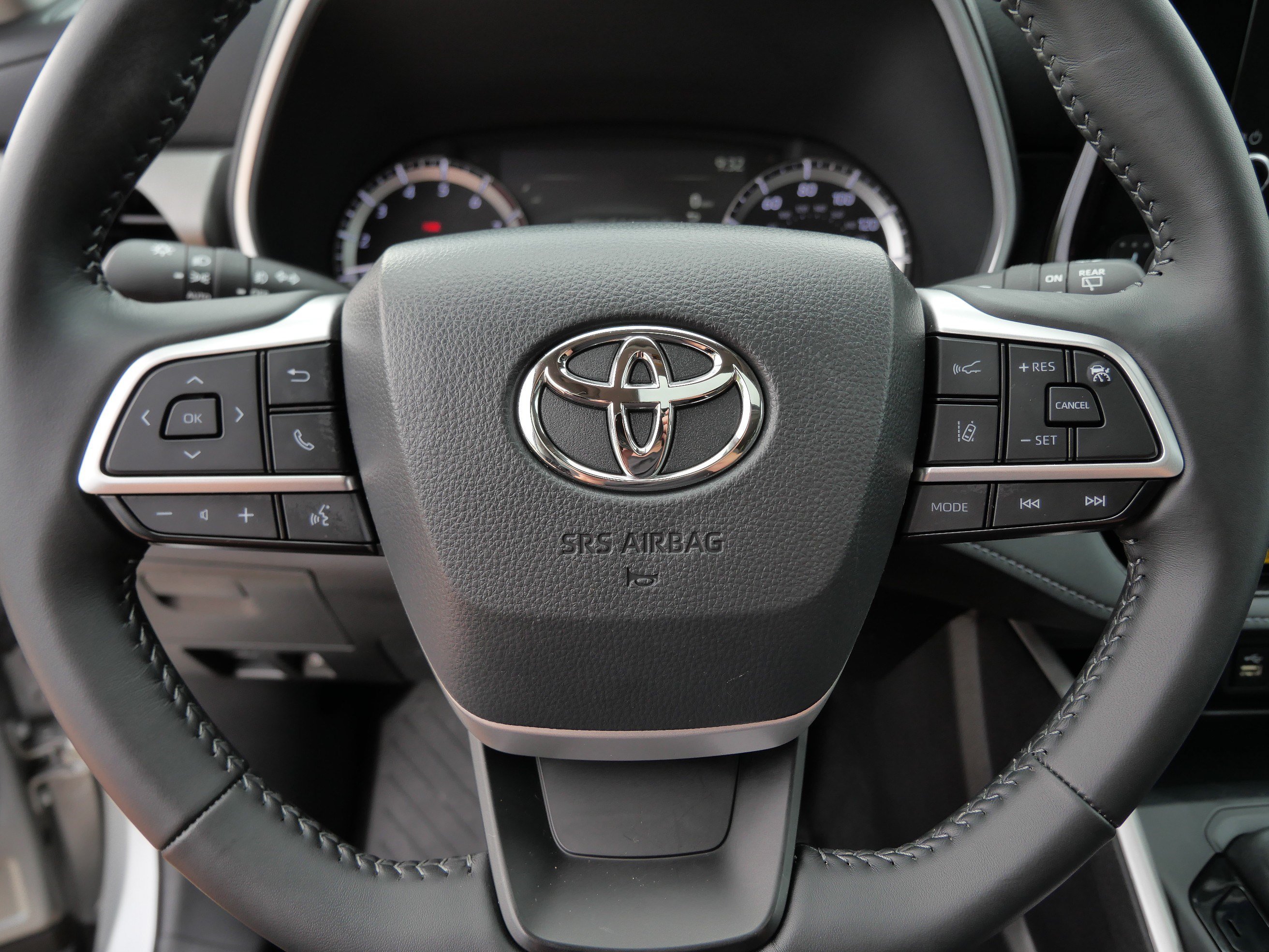 Certified 2025 Toyota Highlander XLE AWD/4WD image 26