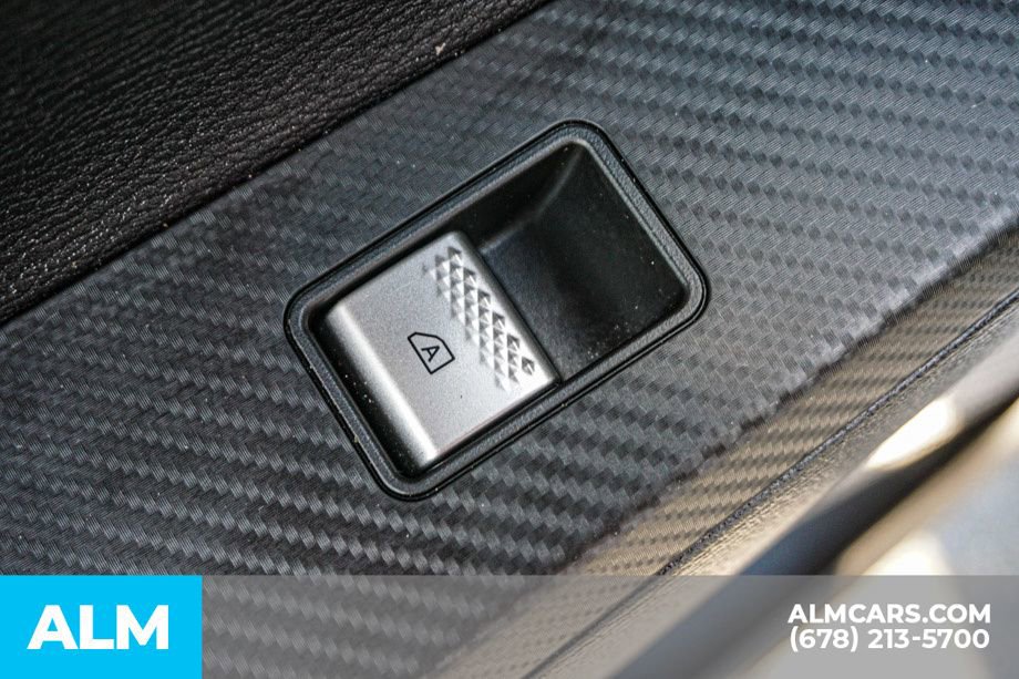 Used 2025 Mitsubishi Outlander SE FWD image 58