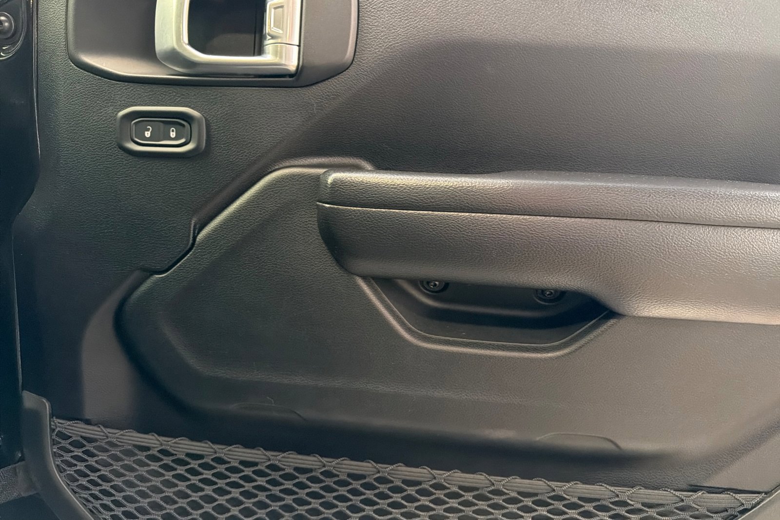 Used 2021 Jeep Wrangler Unlimited Sport image 23