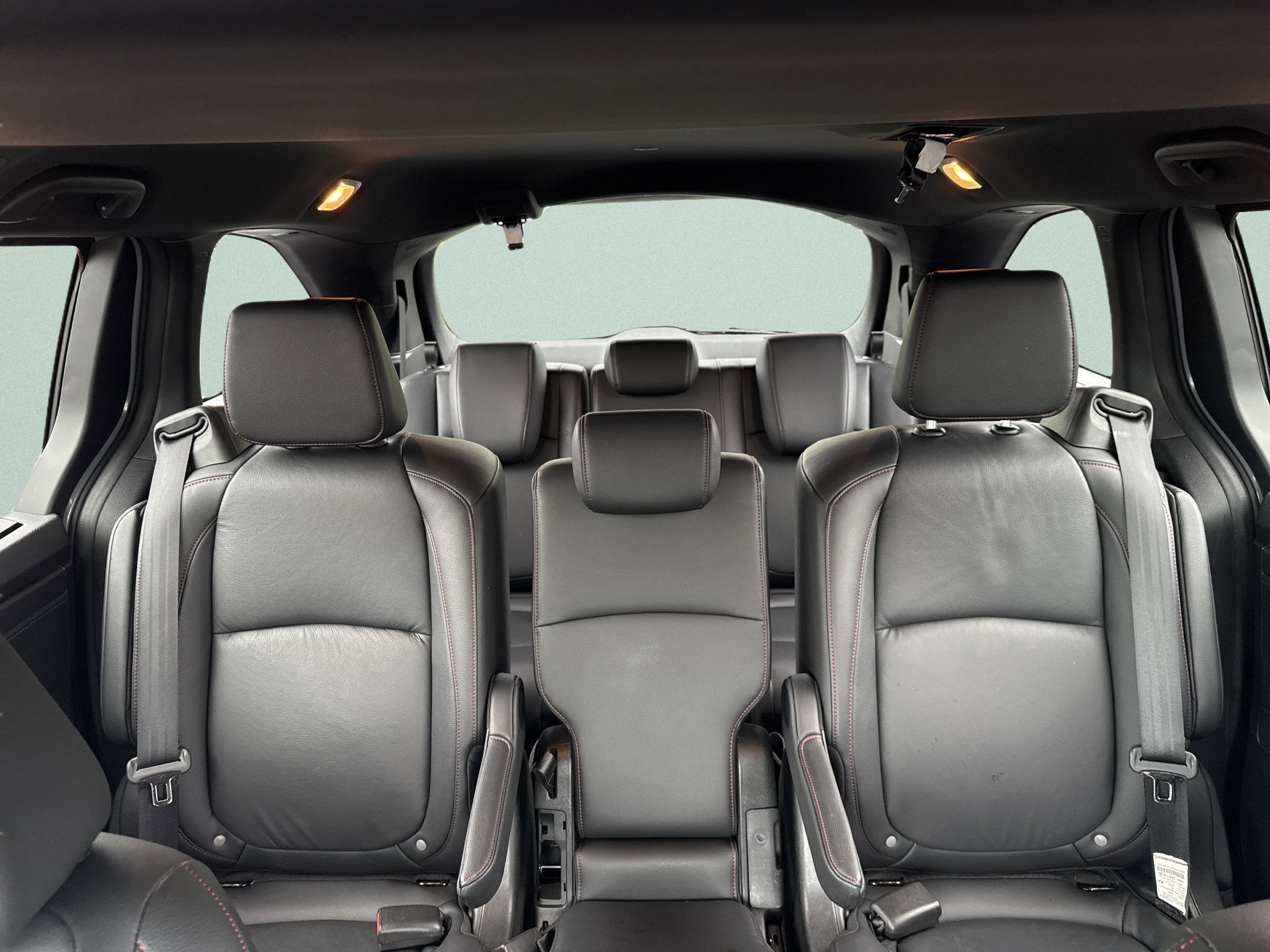 Used 2025 Honda Odyssey Sport-L image 14