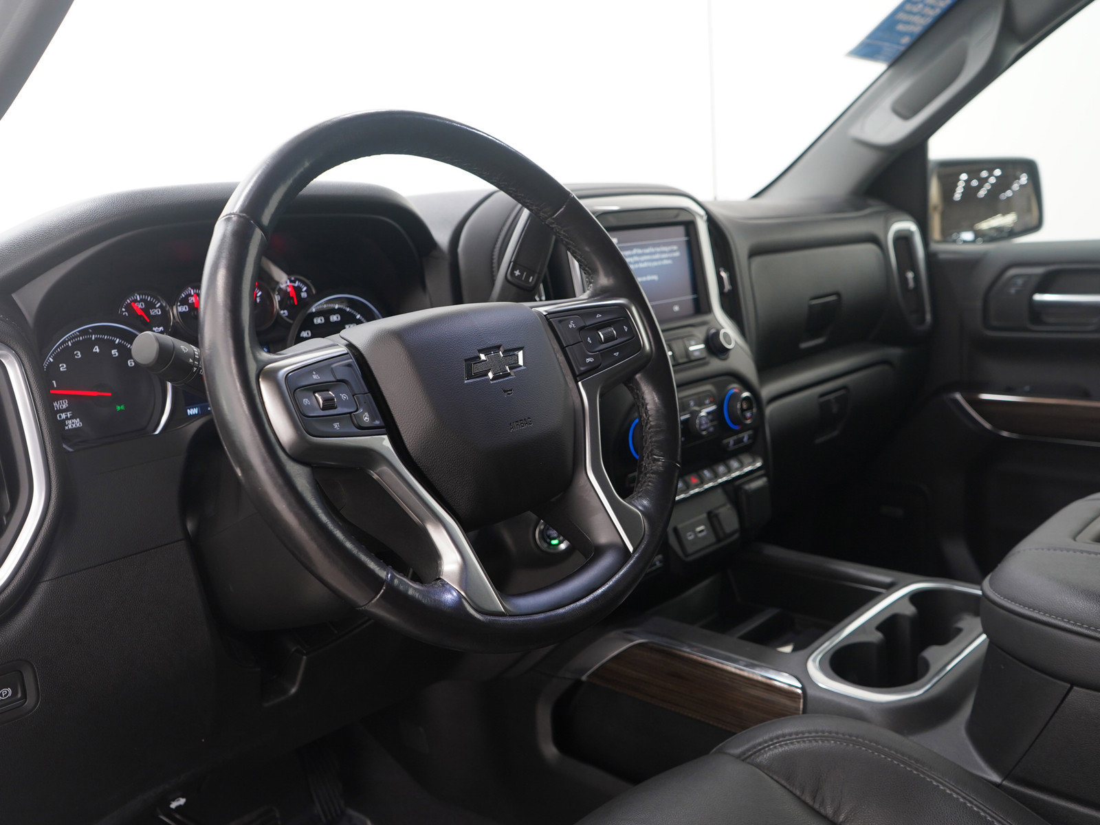 Used 2020 Chevrolet Silverado 1500 RST image 25