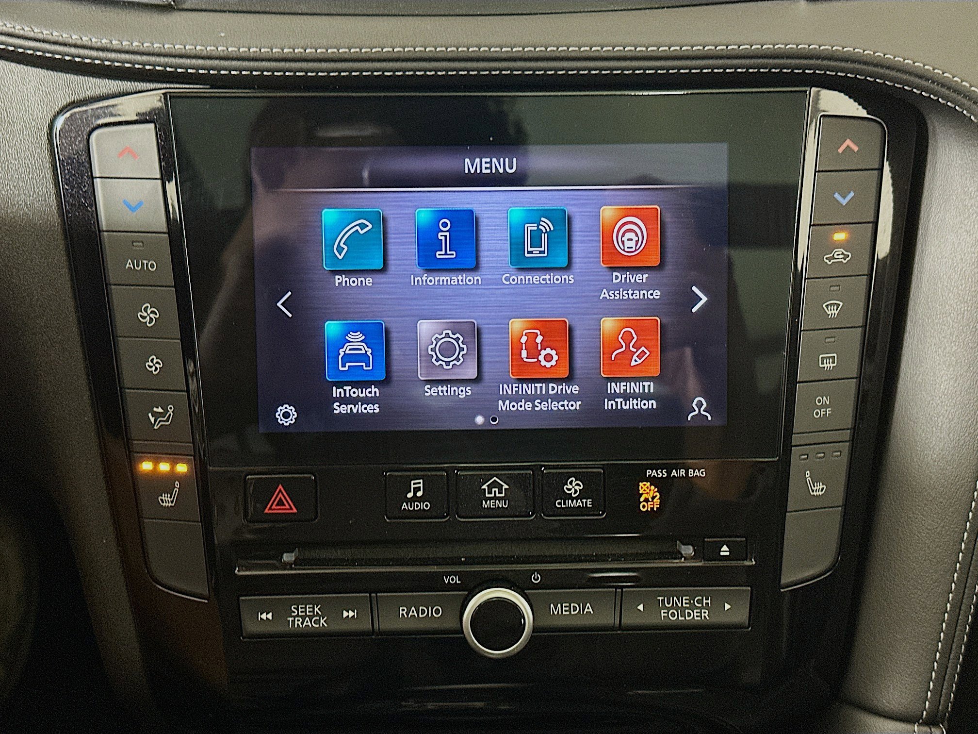 Used 2023 INFINITI QX50 Luxe FWD image 23