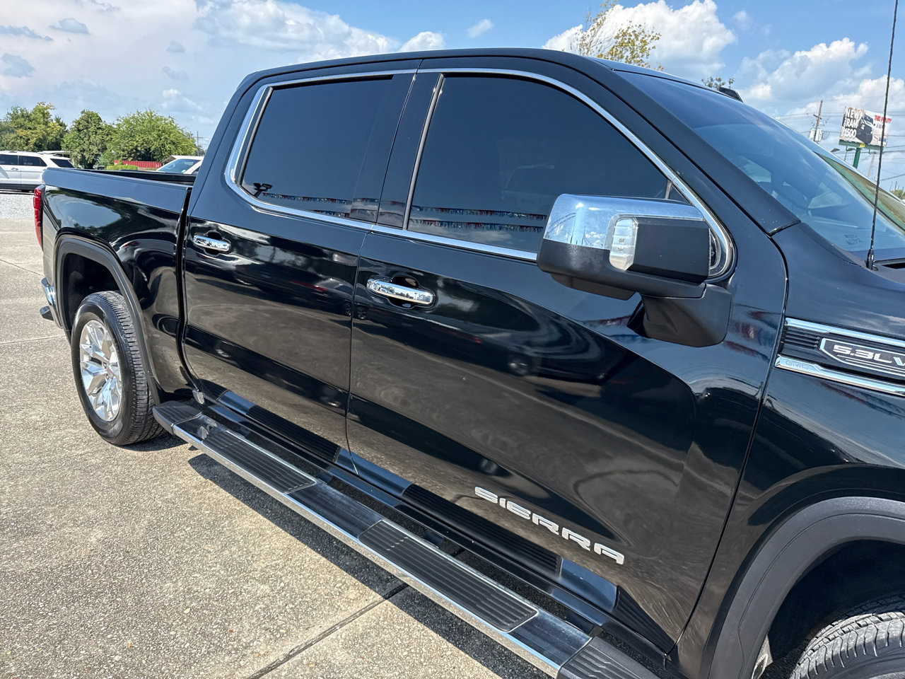 Used 2019 GMC Sierra 1500 SLT w/ SLT Premium Plus Package image 10
