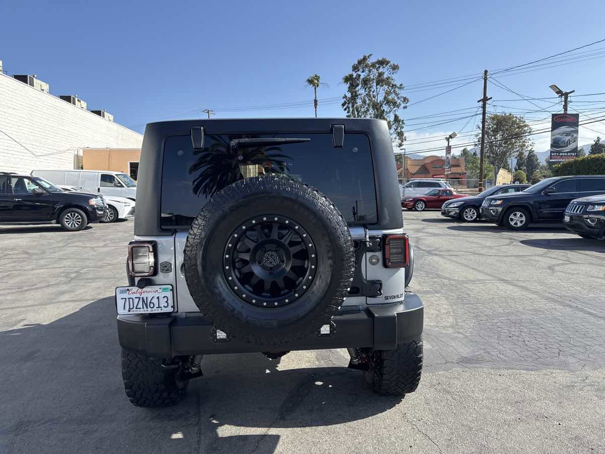 Used 2014 Jeep Wrangler Unlimited Sport w/ Quick Order Package 24S AWD/4WD image 6