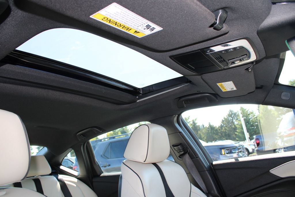 Used 2025 Acura TLX w/ A-SPEC Package AWD/4WD image 31