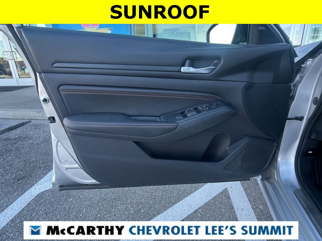 Used 2019 Nissan Altima 2.5 SR w/ SR Premium Package image 26