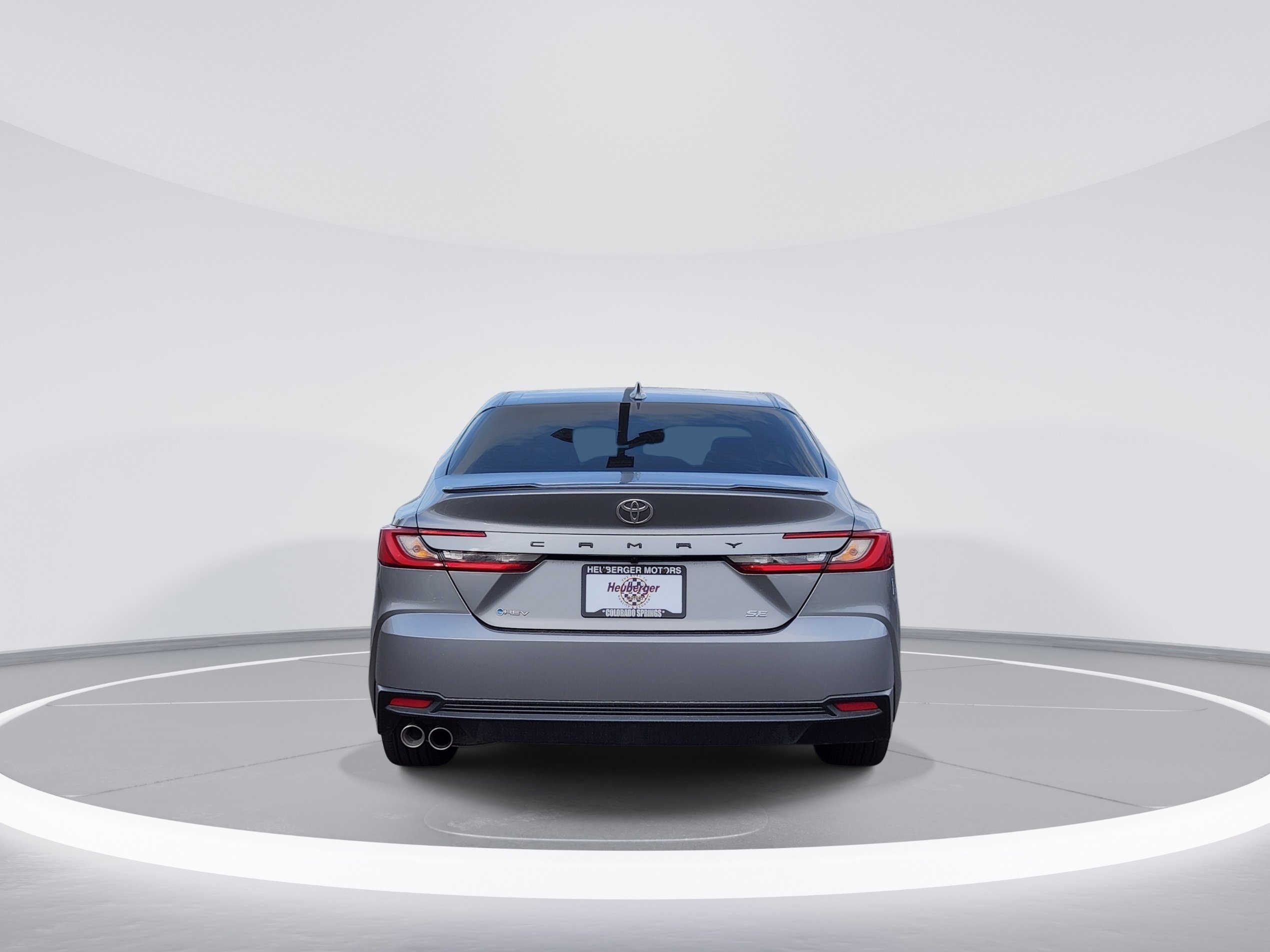 Used 2025 Toyota Camry SE w/ Convenience Package FWD image 6