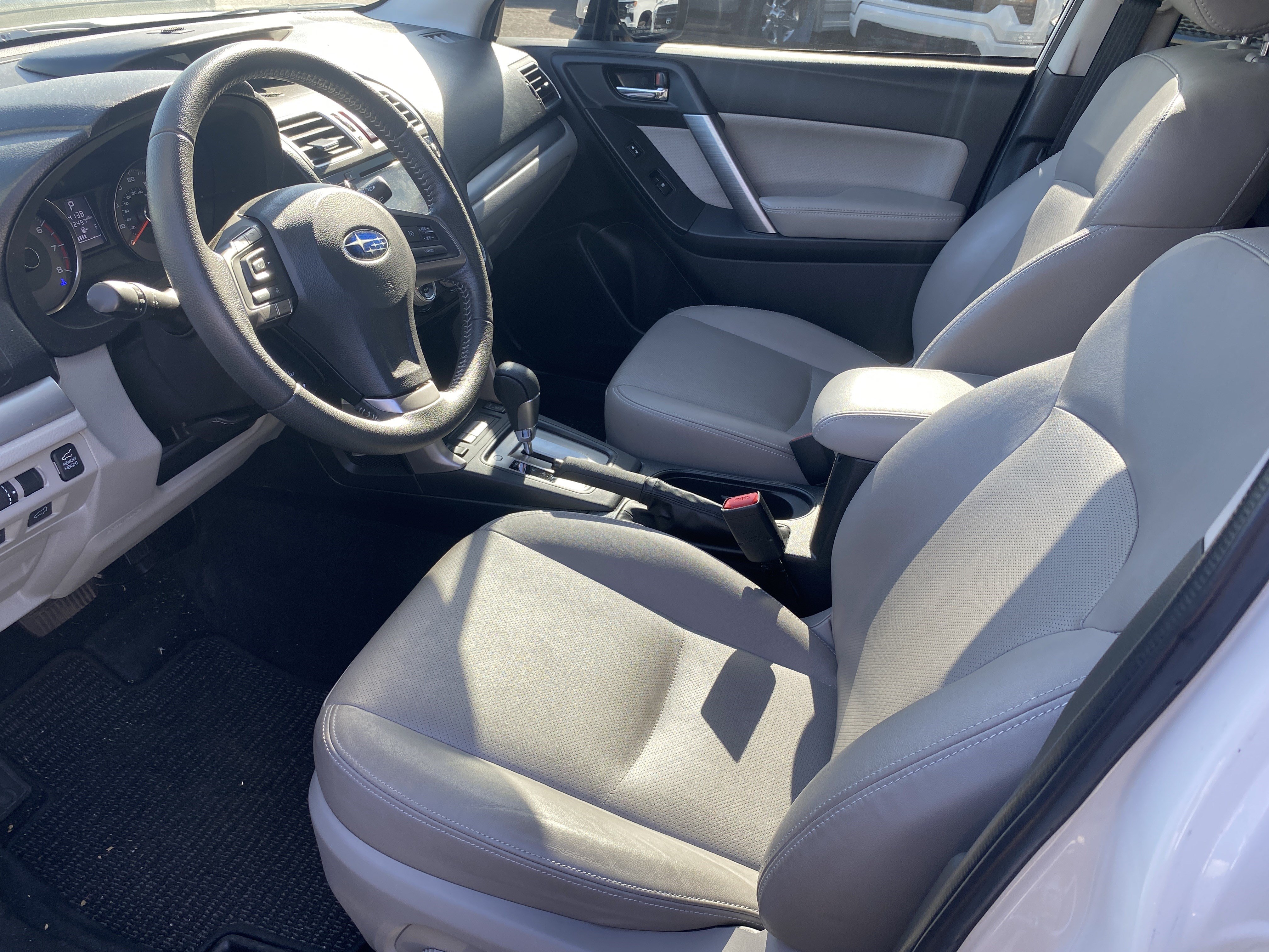 Used 2016 Subaru Forester 2.5i Limited AWD/4WD image 12