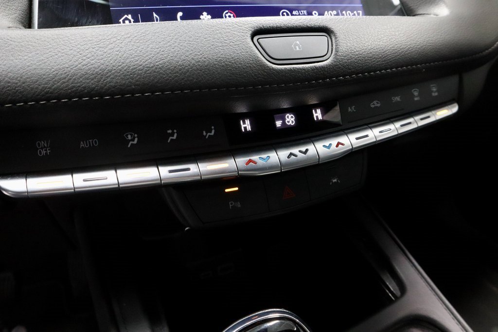 Used 2023 Cadillac XT4 Premium Luxury image 31