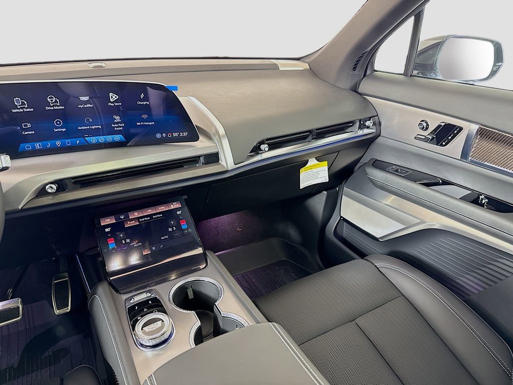 New 2026 Cadillac Vistiq Sport w/ LPO, Floor Liner Package image 24